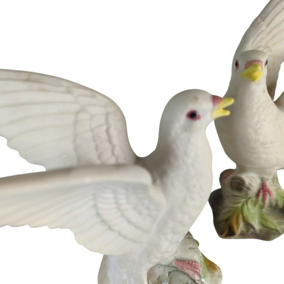 Vintage Porcelain Dove Figurines Pair Hand-Painted Decorative Birds Numbered - Picture 5 of 9